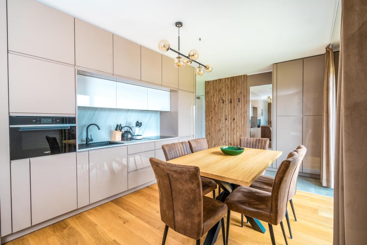 Family Apartment Kubinska Hola Дольний Кубін Екстер'єр фото